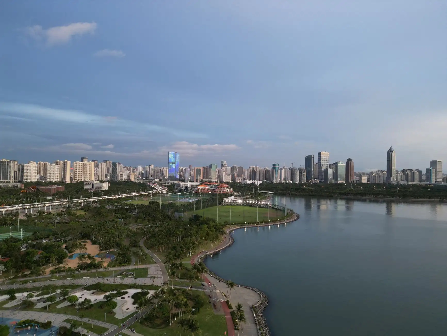 2025年二手车质保市场趋势与吉保服务优势解读